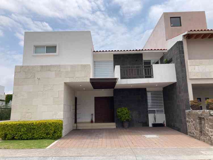 casa en venta cerrada san luis fraccionamiento la vista residencial rinconada la condesa queretaro queretaro plnYEpF