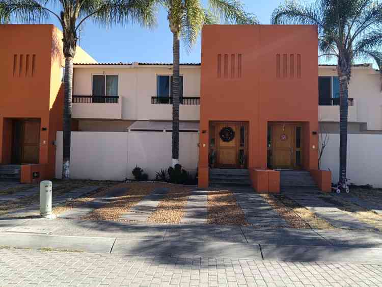 casa en venta boulevard universitario juriquilla queretaro queretaro poPH0gd